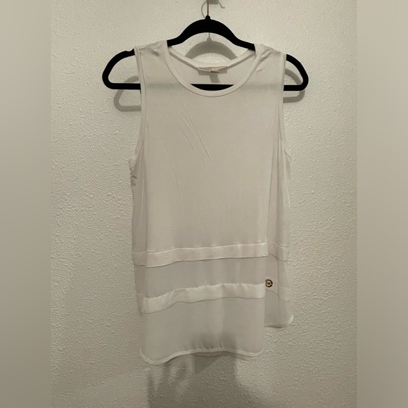 Michael Kors Women's M White Sleeveless Shell Top Blouse Gold Tone MK Logo - Picture 1 of 6